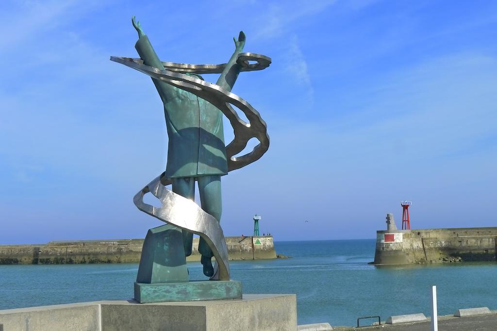 Le Grand Hotel De La Marine "Face A La Mer" Port-en-Bessin-Huppain Esterno foto